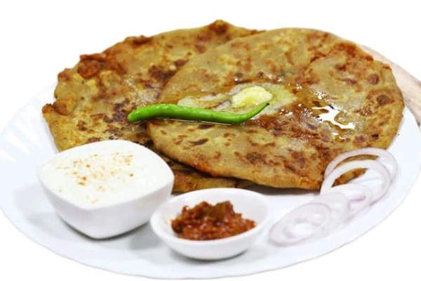 Aloo Paratha with Dahi