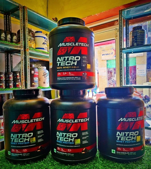 MuscleTech Whey Protein Powder Chocolate Flavour, 1.81 kg With Whey Isolates & Peptides Performance Series Nitro Tech - Chocolate, 1.81Kg
