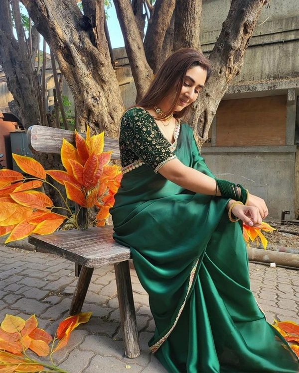 Disha Parmar Green Rangoli Silk Saree