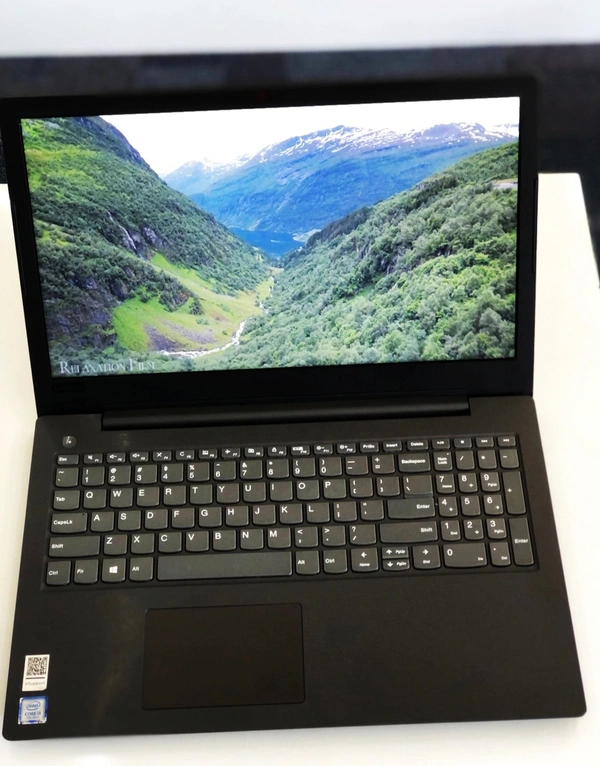 Lenovo V130-15IKBI3  Laptop 