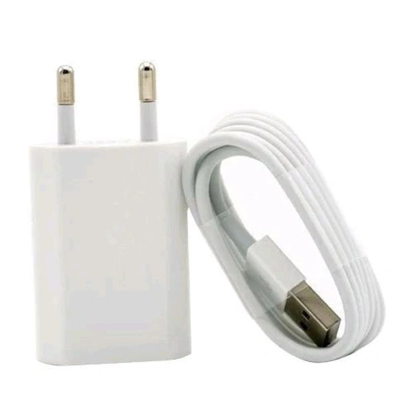 V8 2.5A Mobile Charger