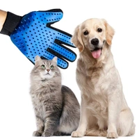 0614 True Touch 5 Finger Deshedding Glove (1 pc)