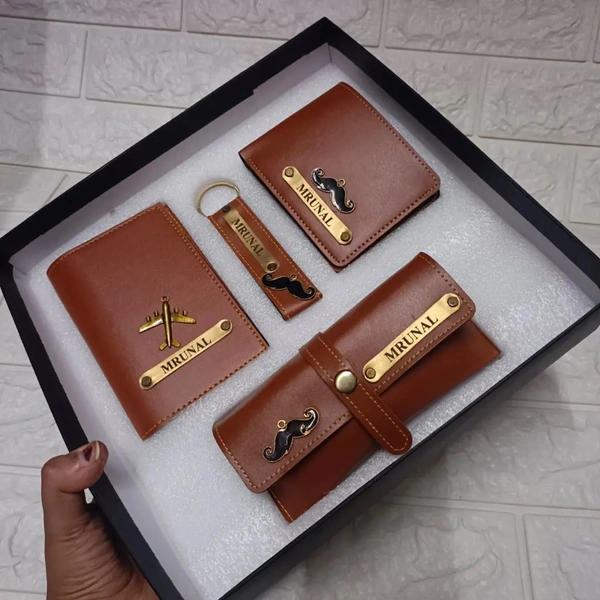 Customized Leather Mens Wallet Passport Cover Keychain Mirror Case Combo 