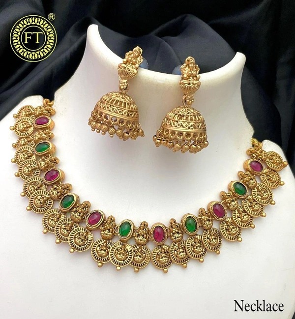 Pretty Choker Set - Free Shipping