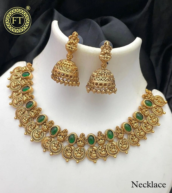 Pretty Choker Set - Free Shipping
