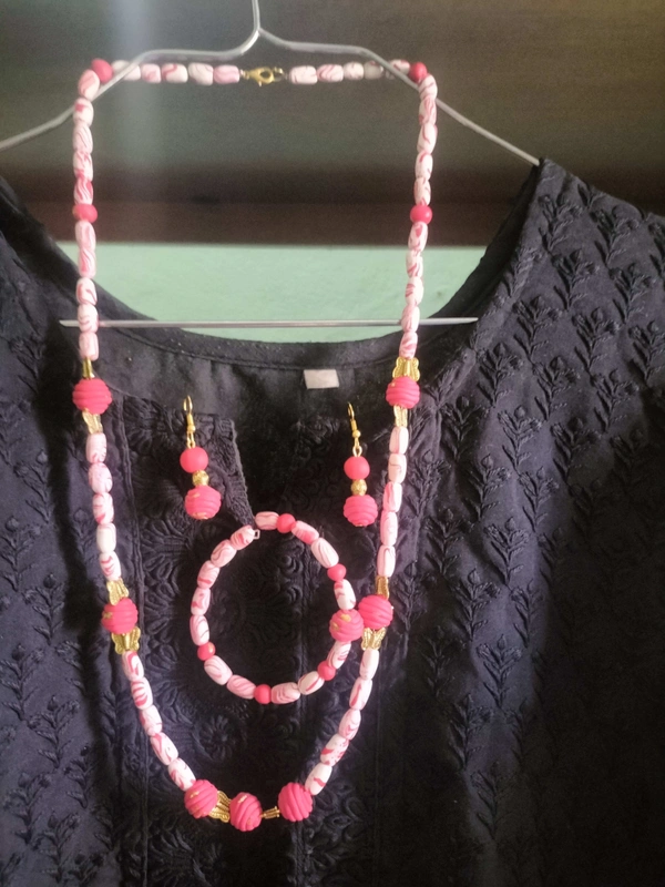 Clornaments Red beads Necklace Set  - Red, 24" Long