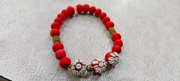 CLORNAMENTS Red Embriodery Beads Bracelet  - Red, Flexible