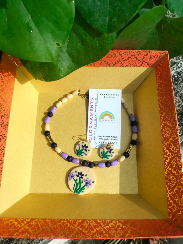 CLORNAMENTS Embroidery Necklace Set