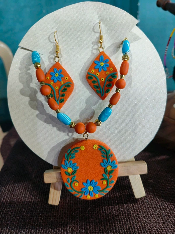 CLORNAMENTS  Embriodery Necklace Set Orange  - Web Orange, 22" Long