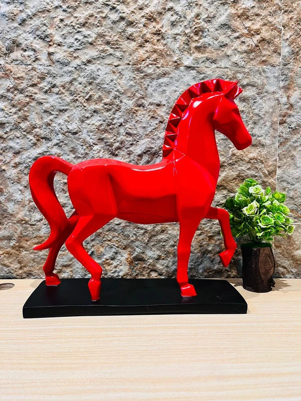 Majestic Dolt Horse - Luxury Edition - 14 Inch, Red, Polystone