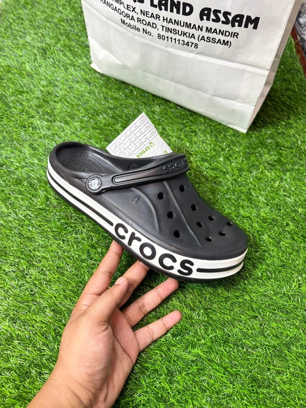 CROCS CLASSIC BLACK - 9
