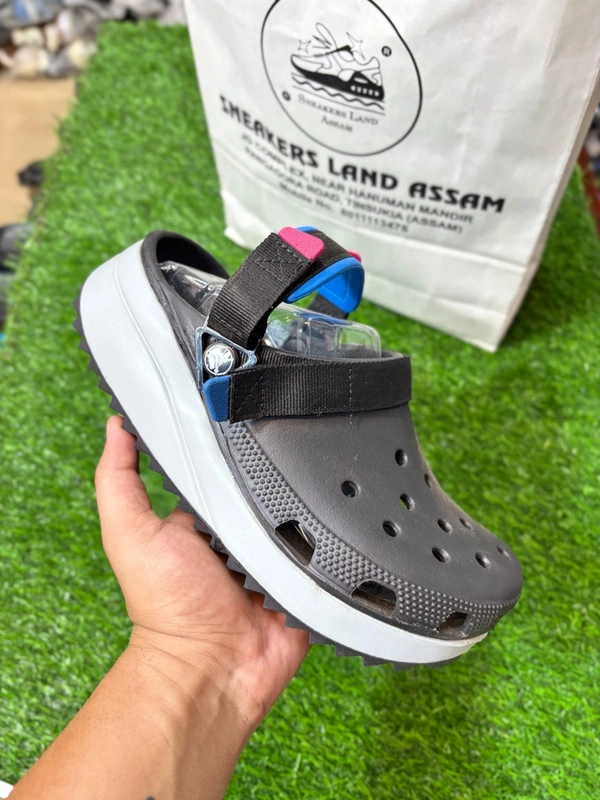 CROCS HIKER BLACK GREY - 9