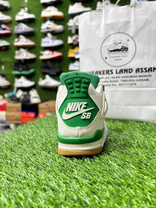 Jordan retro 4 pine green SEMI UA - 9