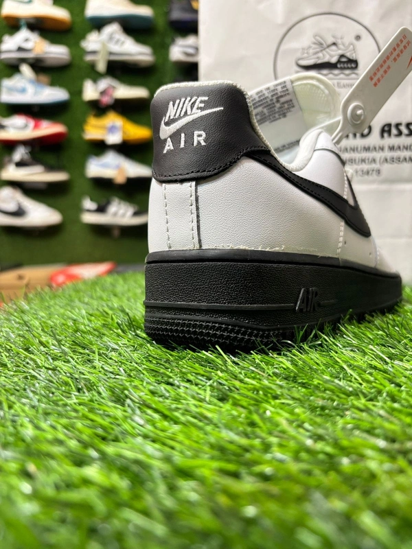 AIRFORCE WHITE BLACK - 9