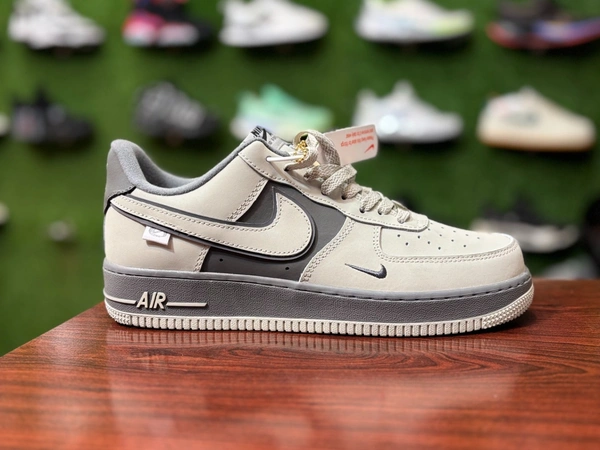 AIRFORCE 1 x GREY SMOOSH - 9
