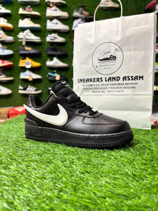 Air Force 1 Black ambush - 8.5