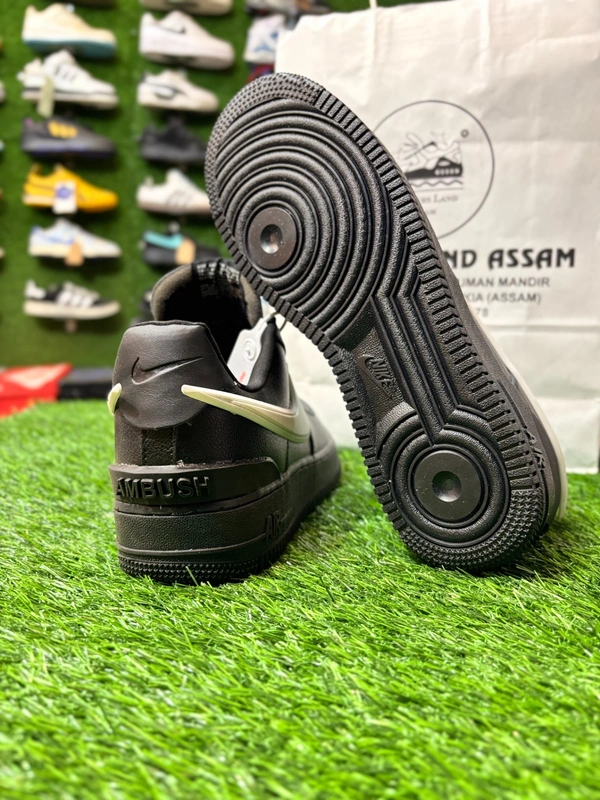 Air Force 1 Black ambush - 8.5