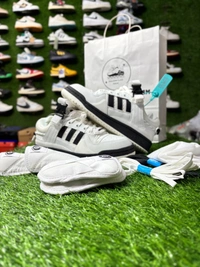 BADBUNNY white black - 9