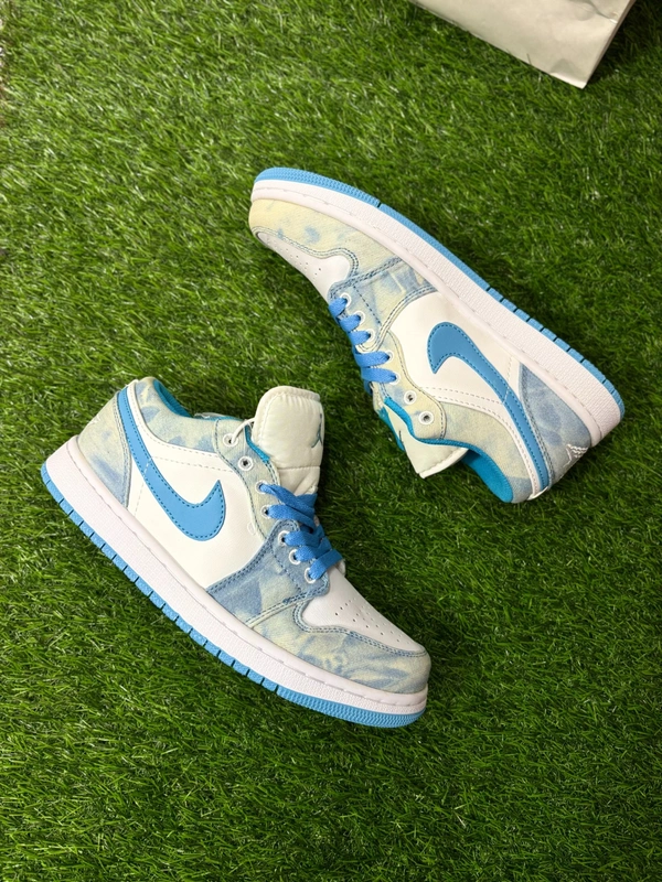 AJ low x DENIM SMOOOSH - 9