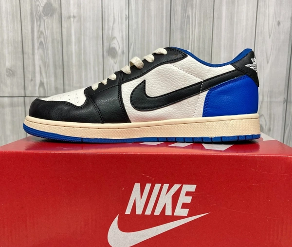AIR JORDAN LOW x FRAGMENT - 7