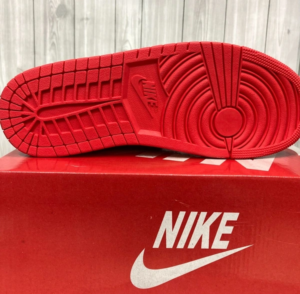AIRJORDAN LOWs x TROPHY - 6 (40)