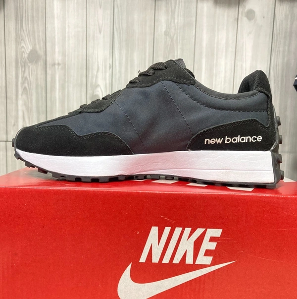 NEW BALANCE 327 - 7 (41)