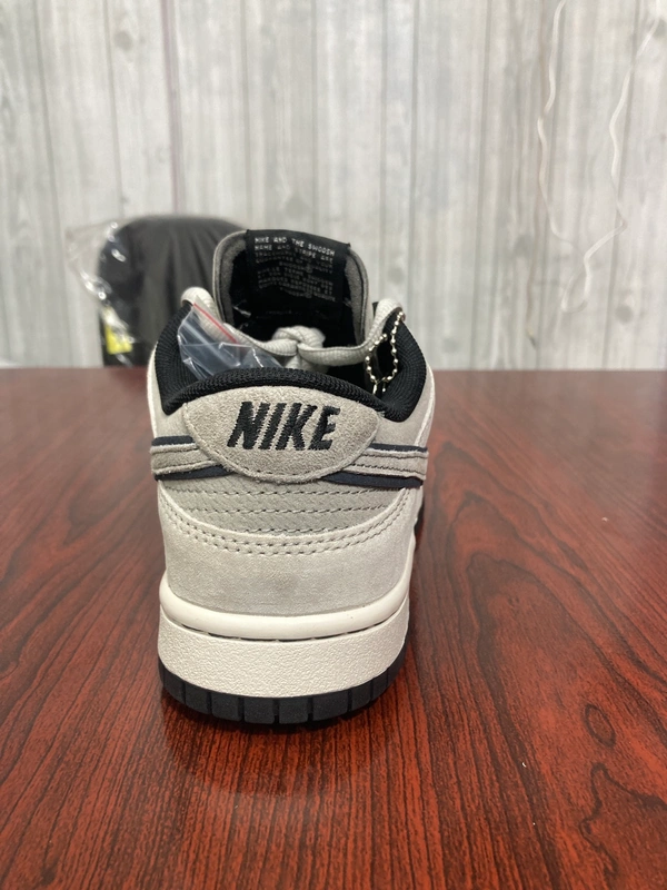 Sb Dunk Shadow - 9
