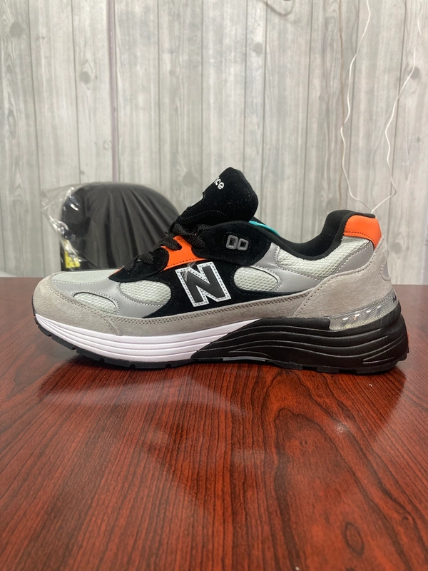 NB 992 - 9