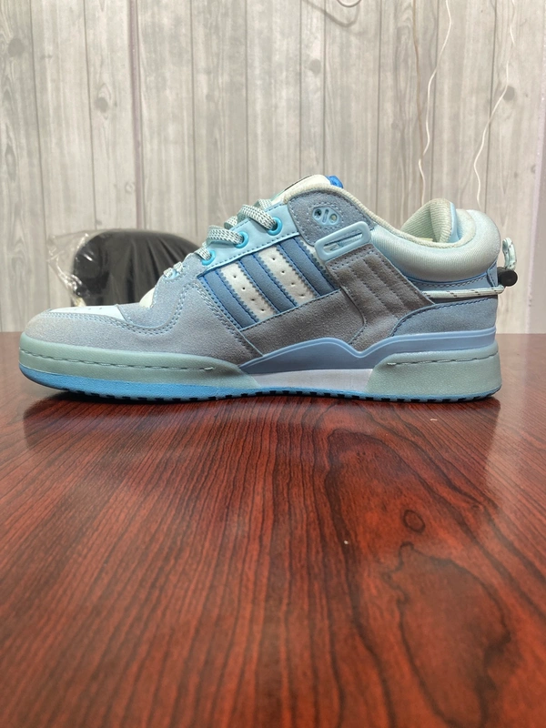 Badbunny Blue - 6