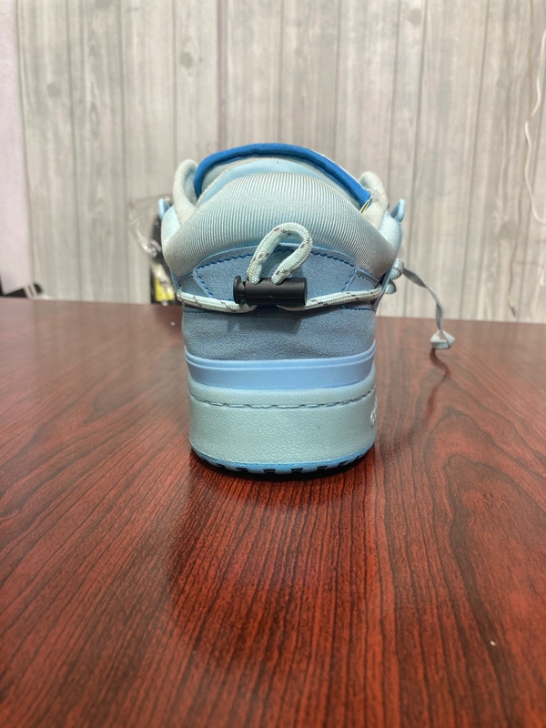Badbunny Blue - 6