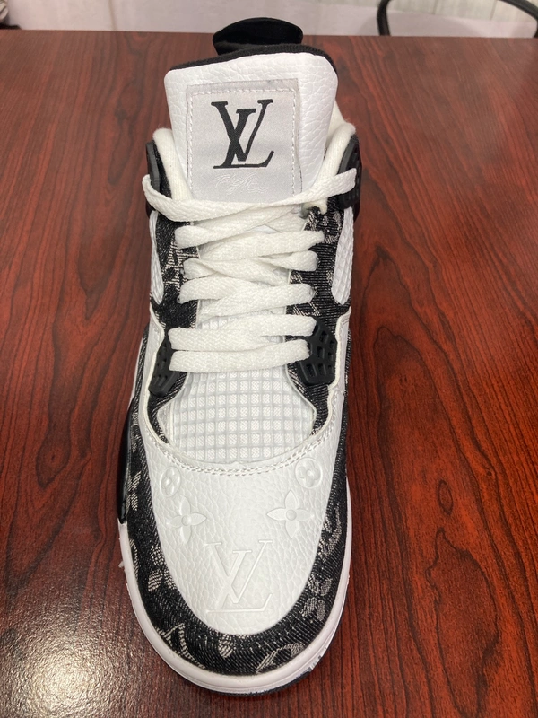 Jordan 4 X LUIS VITON - 9