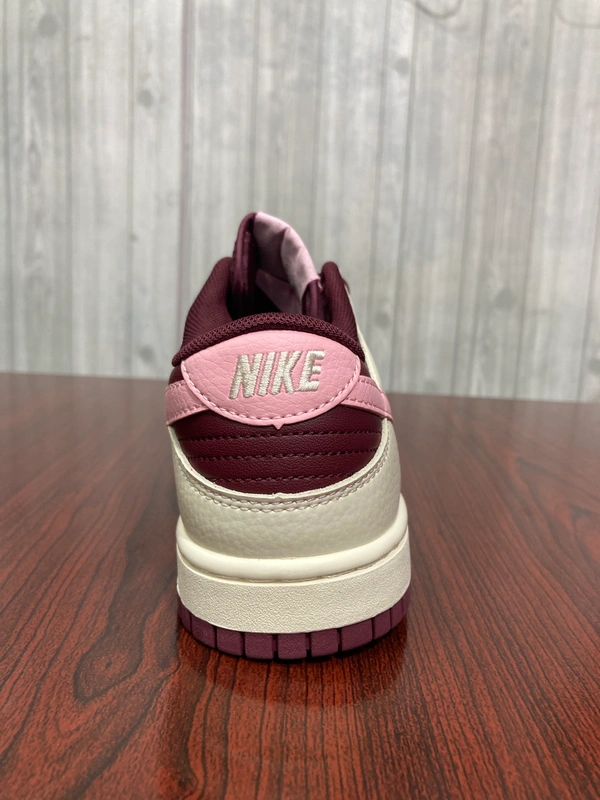 SB Dunk Maroon - 5(39)