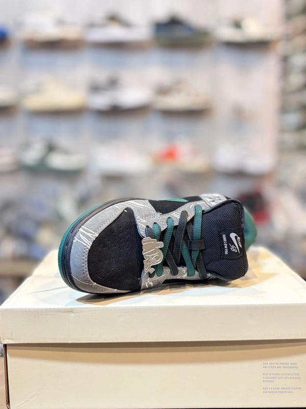 Sb Dunk X Skateboard  - 40 (6)