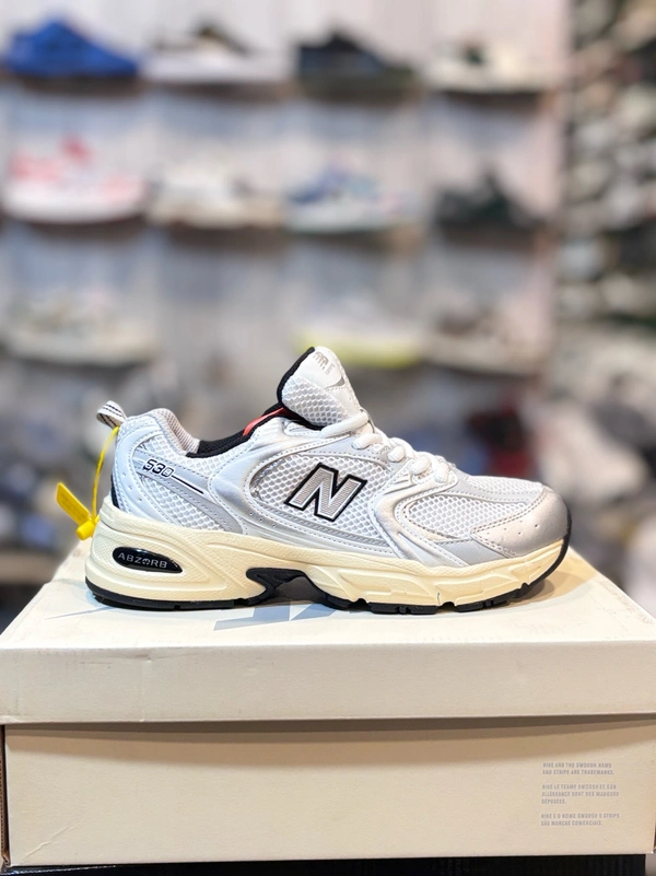 Nb 530 Girls  - 38(4.5)
