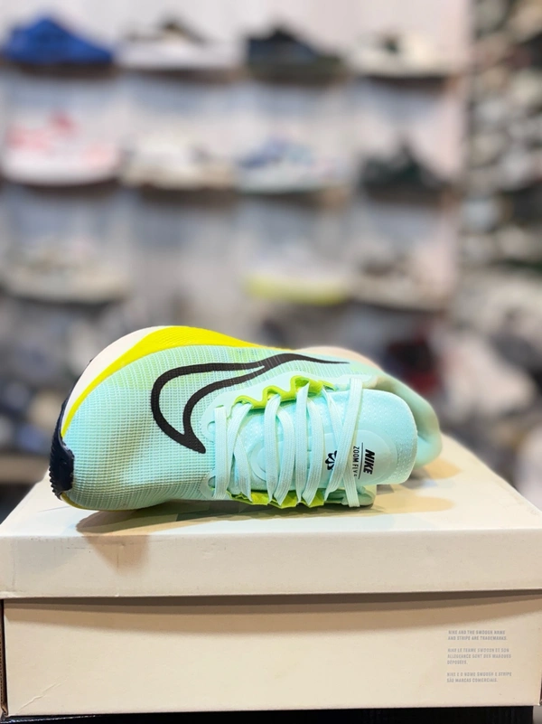 Fly 5 Green - 42(7.5)
