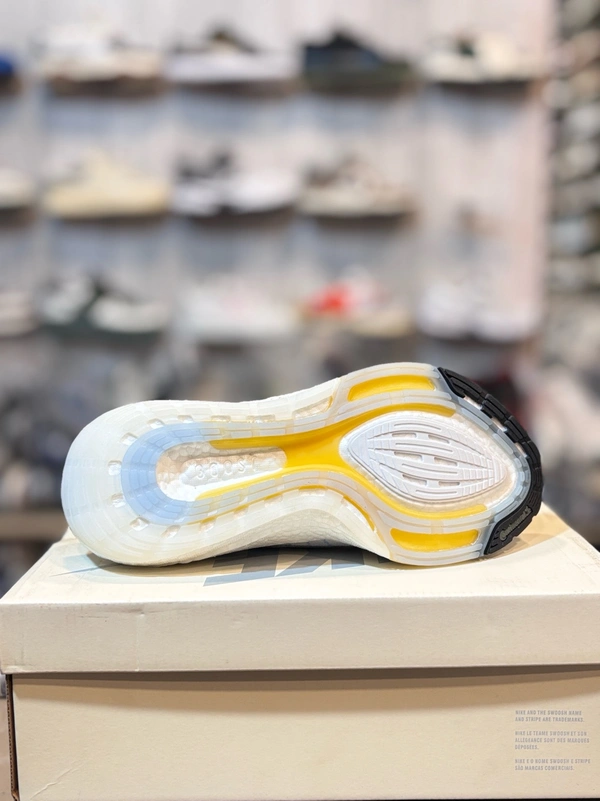 Adidas Ultraboost UA - 40(6)