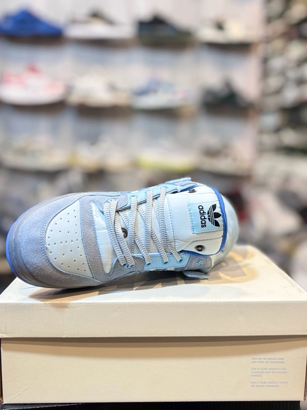 Badbunny Blue  - 42(8)