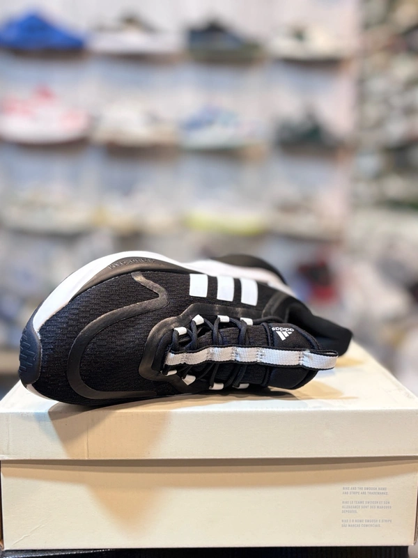 Adidas Cloudfoam - 41(7)
