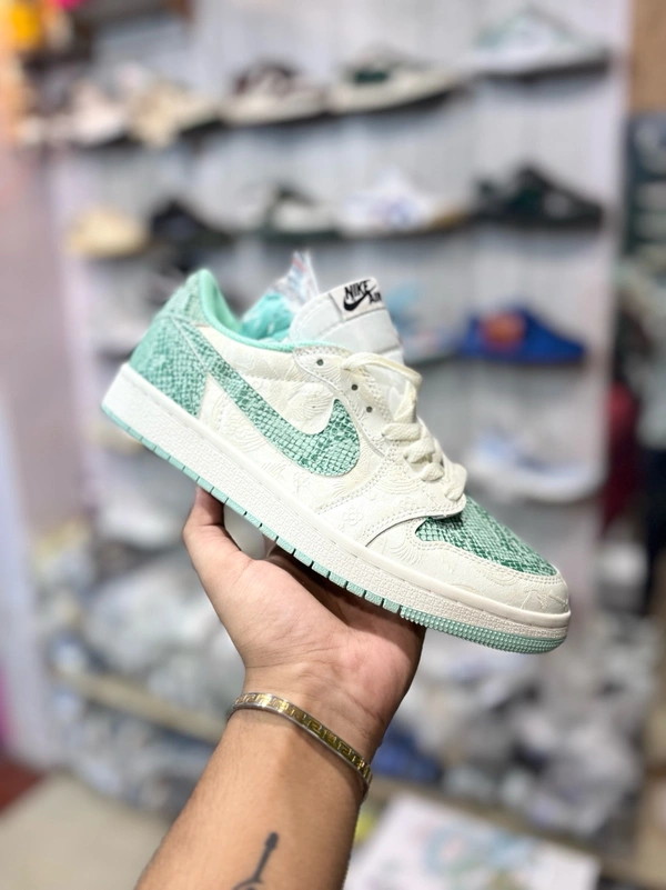 AJ x Year Of The Snake 2025 - 7.5(42)