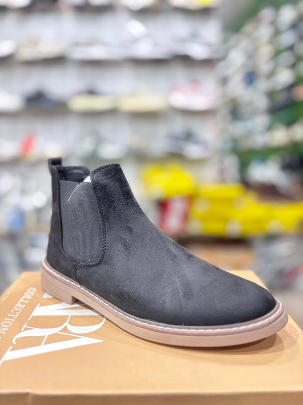 Zara Chelsea Black  - 8