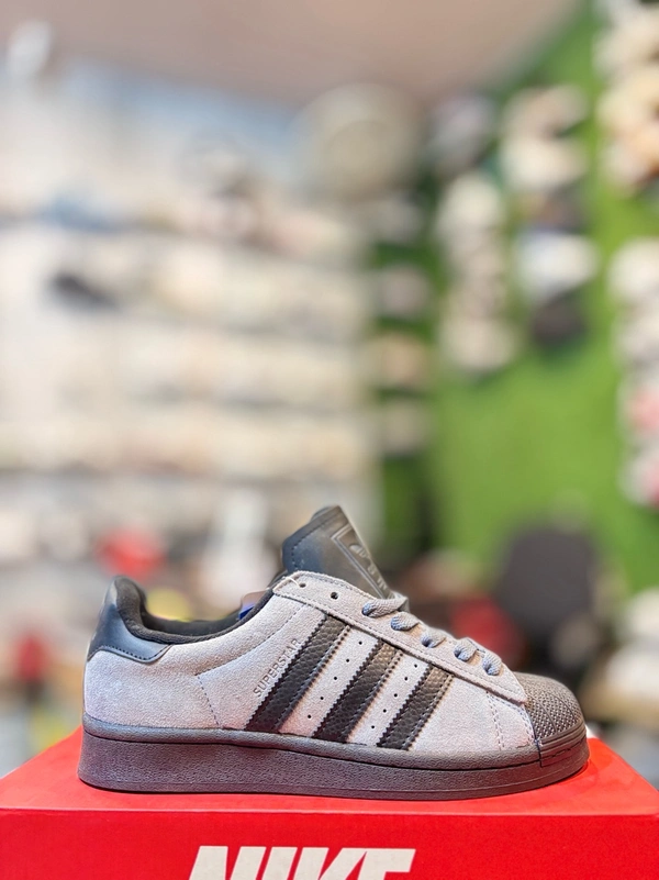 Superstar Shadow  - 9 (43)