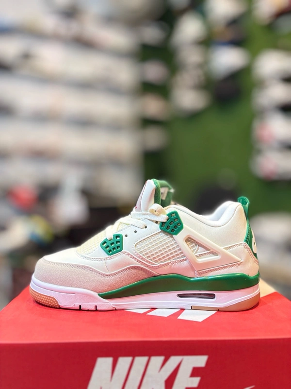 Retro 4 x Pine Green - 9 (44)