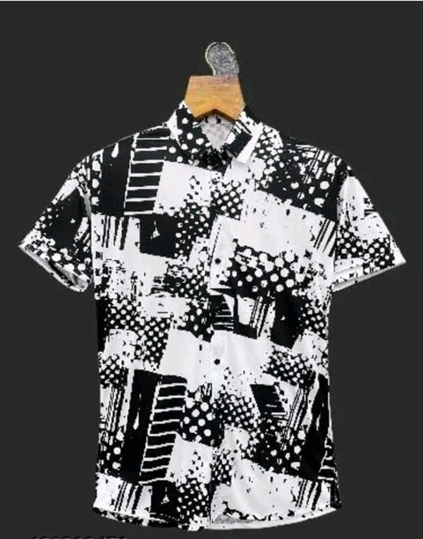 Men's Shirts - S