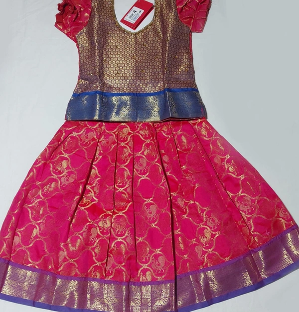 SIZE 4 - Razzmatazz