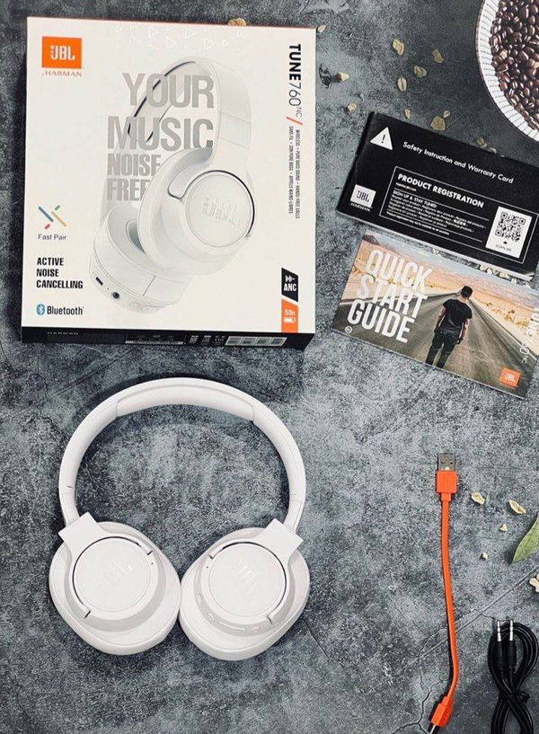JBL 760NC PRESENTING  YOU  ALL**NEW JBL Tune 760NC**EXPERIENCE REAL ANC**( ACTIVE NOISE CANCELLATION)**1:1 ORIGINAL PACKAGE WITH WARRANTY CARD & MANUAL + LOGO ON CABLE TOO**TYPE C compatible Charging*BECAUSE BETTER  SOUND IS JUST  THE BEGINNING* - White