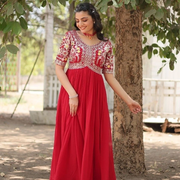 💃🏻PREMIUM DESIGNER READYMADE GOWN COLLECTIONS. 👜* - XXL