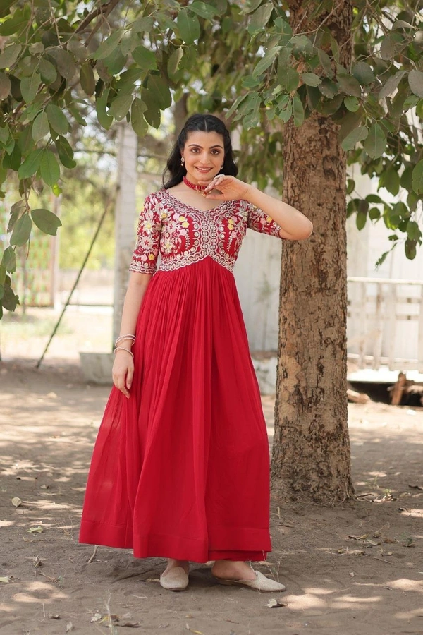 💃🏻PREMIUM DESIGNER READYMADE GOWN COLLECTIONS. 👜* - XXL