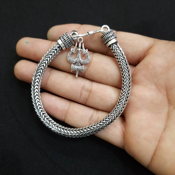 Pendant Chain Bracelet  - Standard