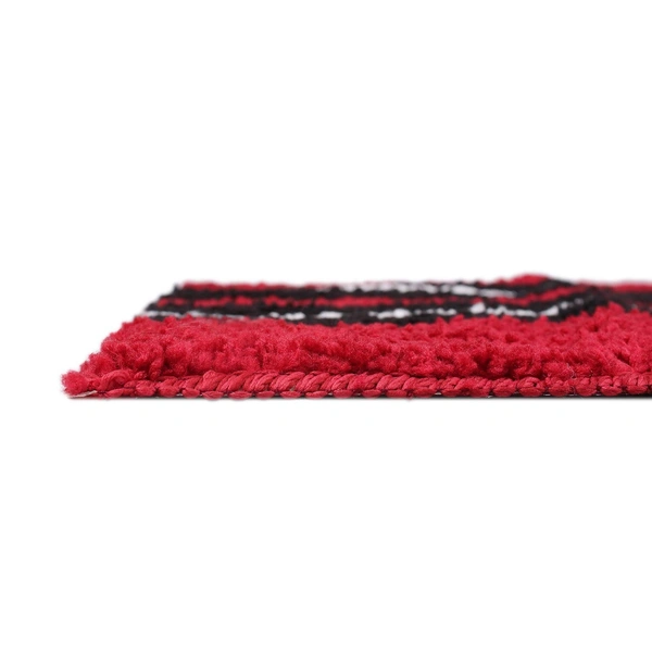 LUXE HOME INTERNATIONAL Stripe Bath Mat Soft, Non Slip Mat for Bedroom and Bathroom Floor - 38x58 cm, Maroon