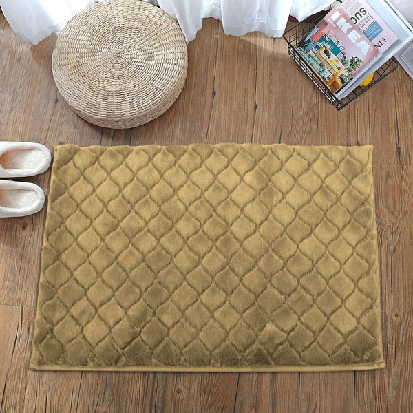 LUXE HOME INTERNATIONAL LuxeHomeAustriaBathMatRabbitFur1000GSMBathroomDoorFootMatsAntiSkidWaterAbsorbentEasyMachineWashableRug(AntiGold,40Cmx60Cm,Packof1) - Anti Gold